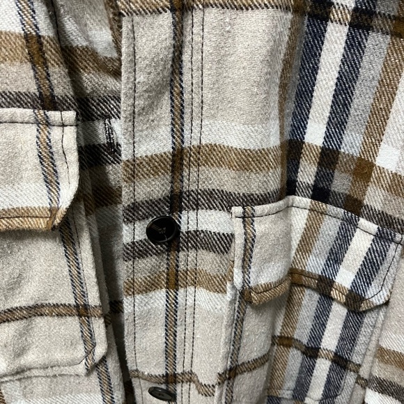 Zara Shacket - Picture 3 of 4